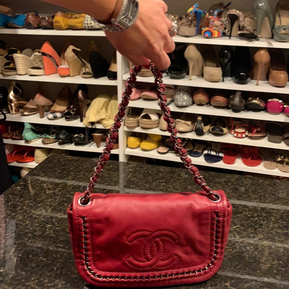 Authentic Chanel Lux ligne Timeless CC Flap in Red metallic Goatskin handbag